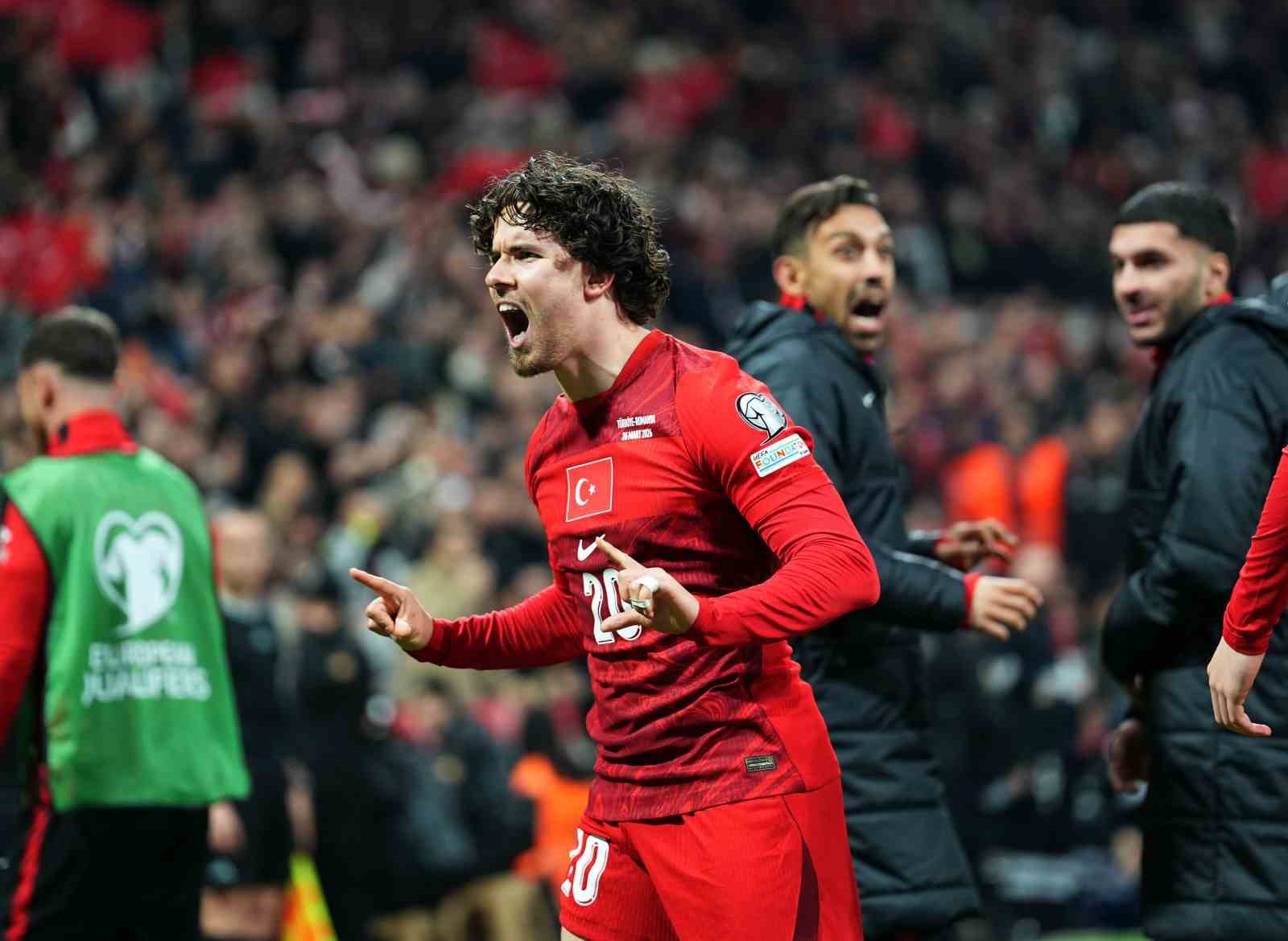 2026 FIFA Dünya Kupası play-off yarı final: Türkiye: 1 - Romanya: 0 (Maç sonucu)
2026 FIFA Dünya Kupası play-off yarı final: Türkiye: 1 - Romanya: 0 (Maç sonucu)