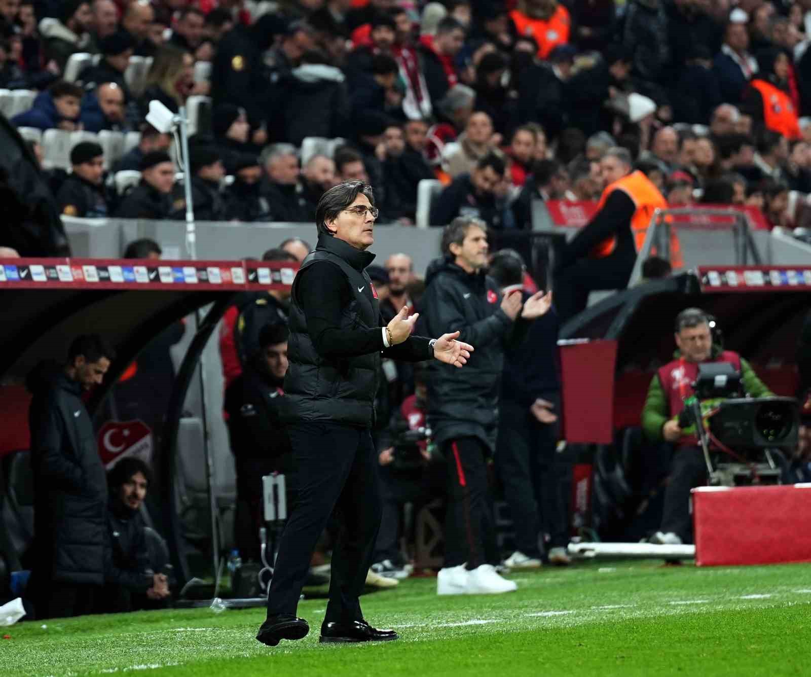 2026 FIFA Dünya Kupası play-off yarı final: Türkiye: 1 - Romanya: 0 (Maç sonucu)
2026 FIFA Dünya Kupası play-off yarı final: Türkiye: 1 - Romanya: 0 (Maç sonucu)