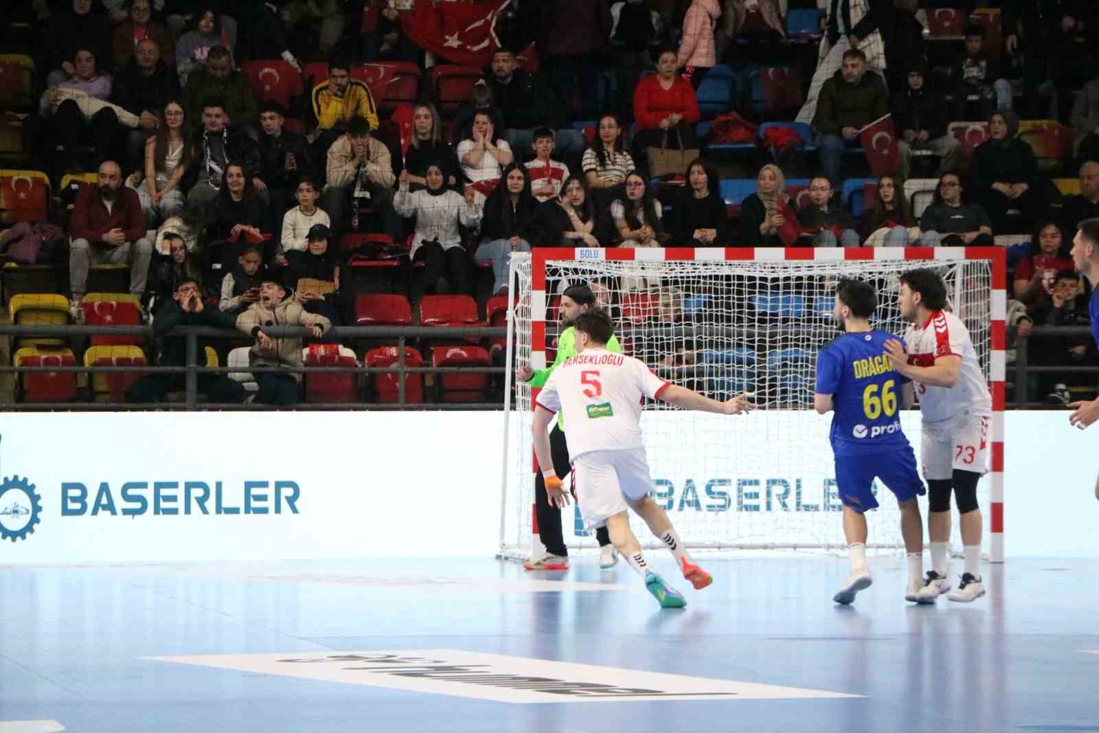 2027 IHF Dünya Hentbol Şampiyonası: Türkiye: 32 - Romanya: 37
