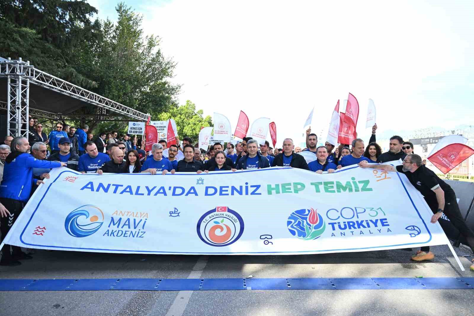 21. Uluslararası Runtalya Maratonu başladı
21. Uluslararası Runtalya Maratonu başladı