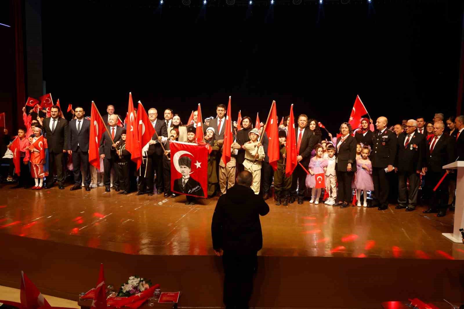 23 Nisan Ulusal Egemenlik ve Çocuk Bayramı Uşak’ta coşkuyla kutlandı
