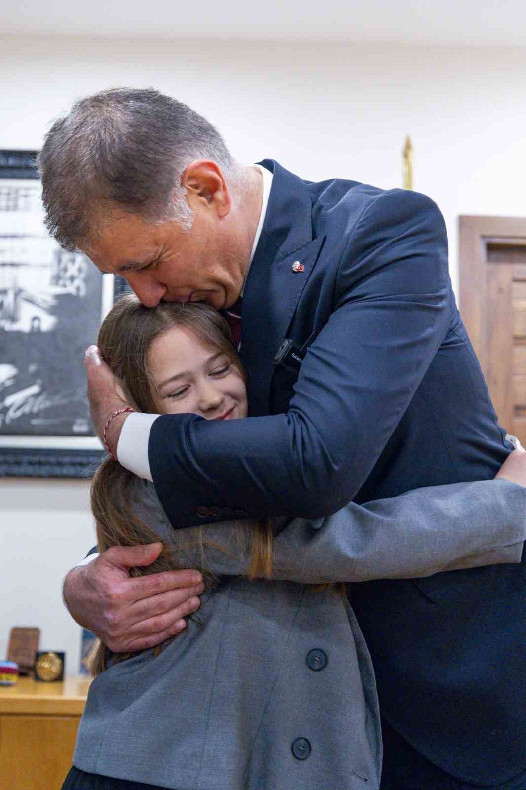 23 Nisan’da başkanlık koltuğu çocukların
