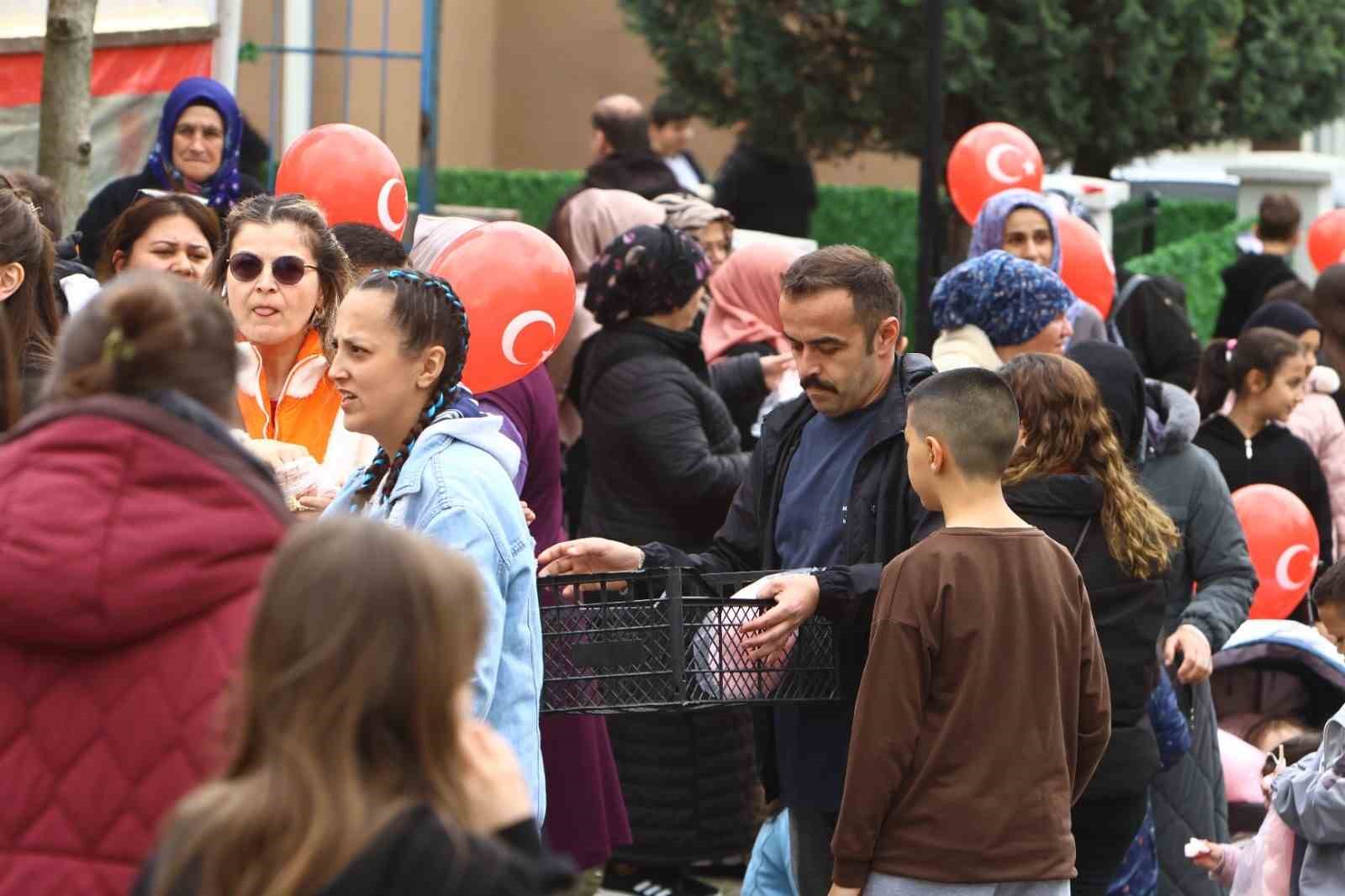 23 Nisan’da çocukların bayram sevinci ikiye katlandı
