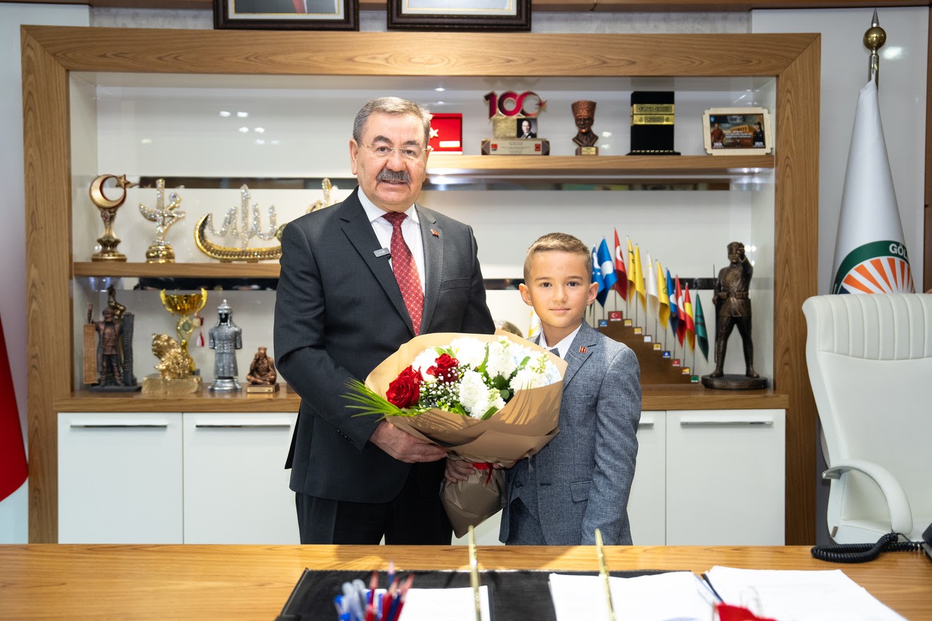 23 Nisan’da Gölbaşı Belediyesi koltuğu minik Yusuf’a emanet edildi
