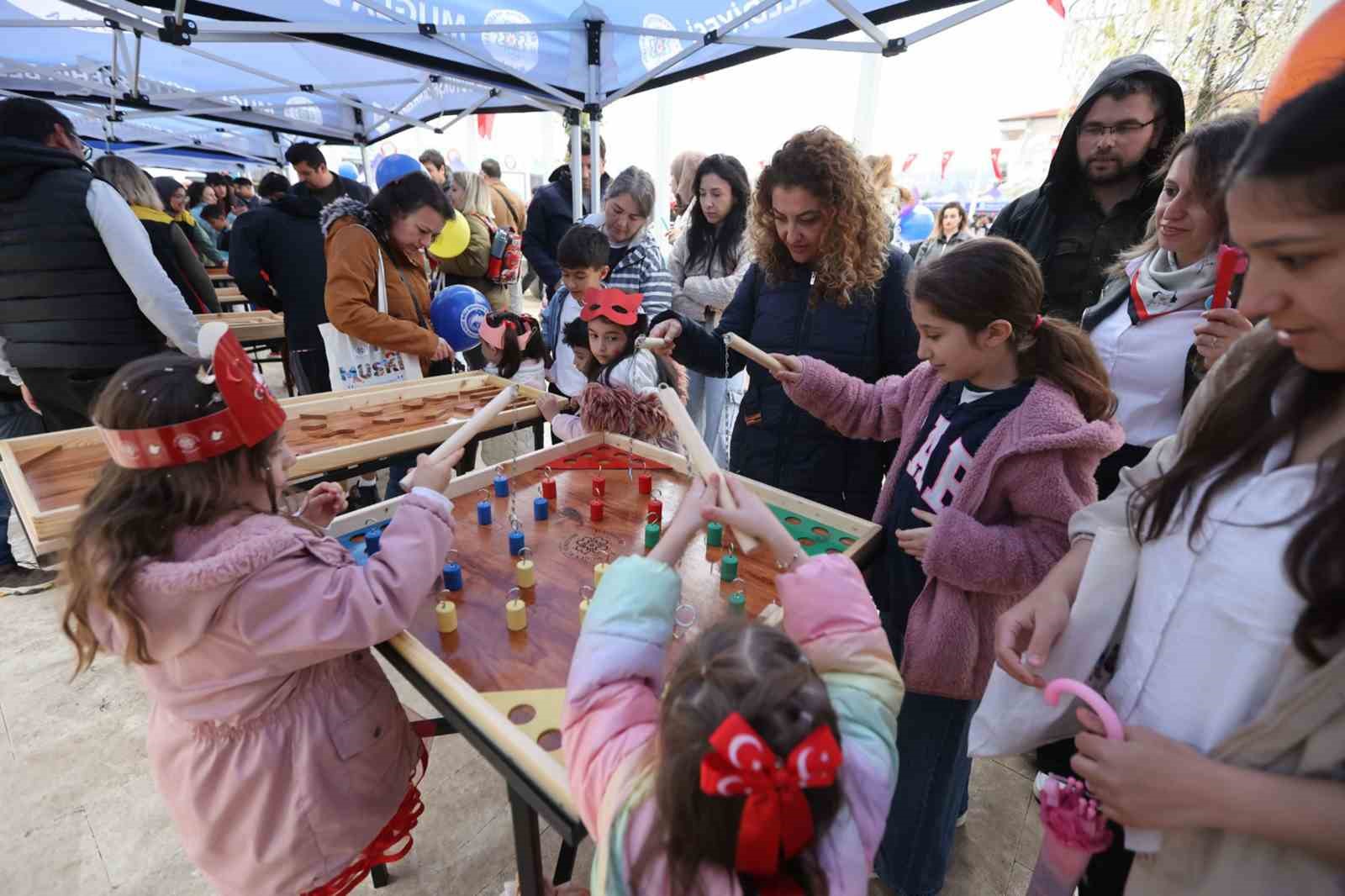 23 Nisan’da Muğla çocukların neşesiyle renklendi
