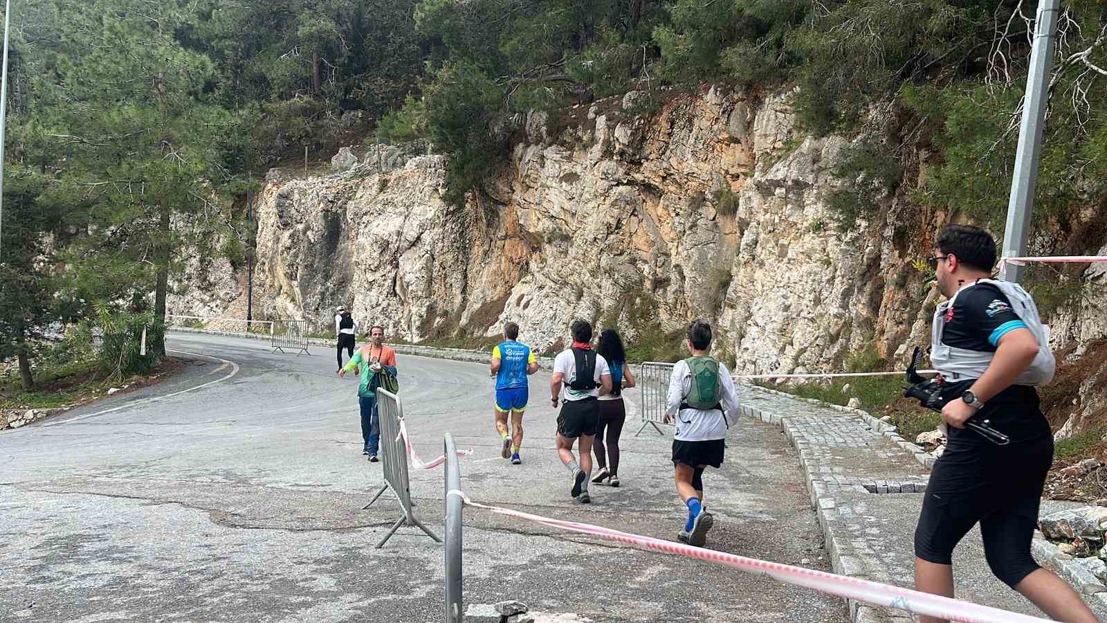 23 ülkeden 820 sporcu Alanya Ultra Trail için start aldı
23 ülkeden 820 sporcu Alanya Ultra Trail için start aldı