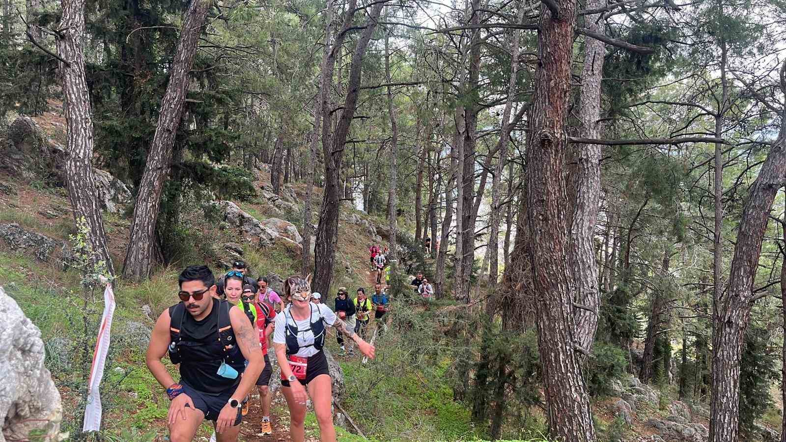 23 ülkeden 820 sporcu Alanya Ultra Trail için start aldı
23 ülkeden 820 sporcu Alanya Ultra Trail için start aldı
