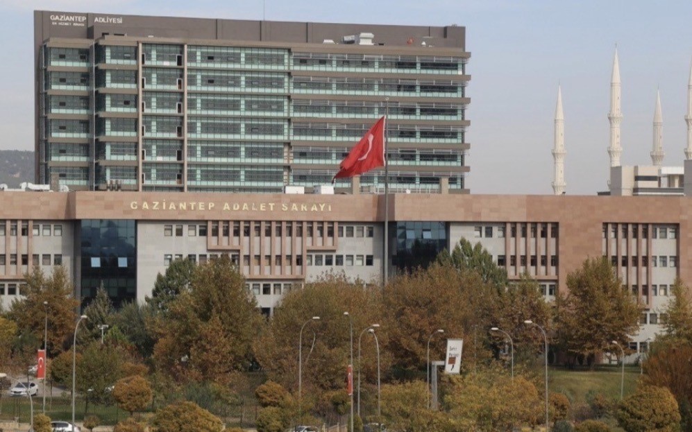 24 yaşındaki genci öldüren sanıklar hakkında mütalaa açıklandı
24 yaşındaki genci öldüren sanıklar hakkında mütalaa açıklandı