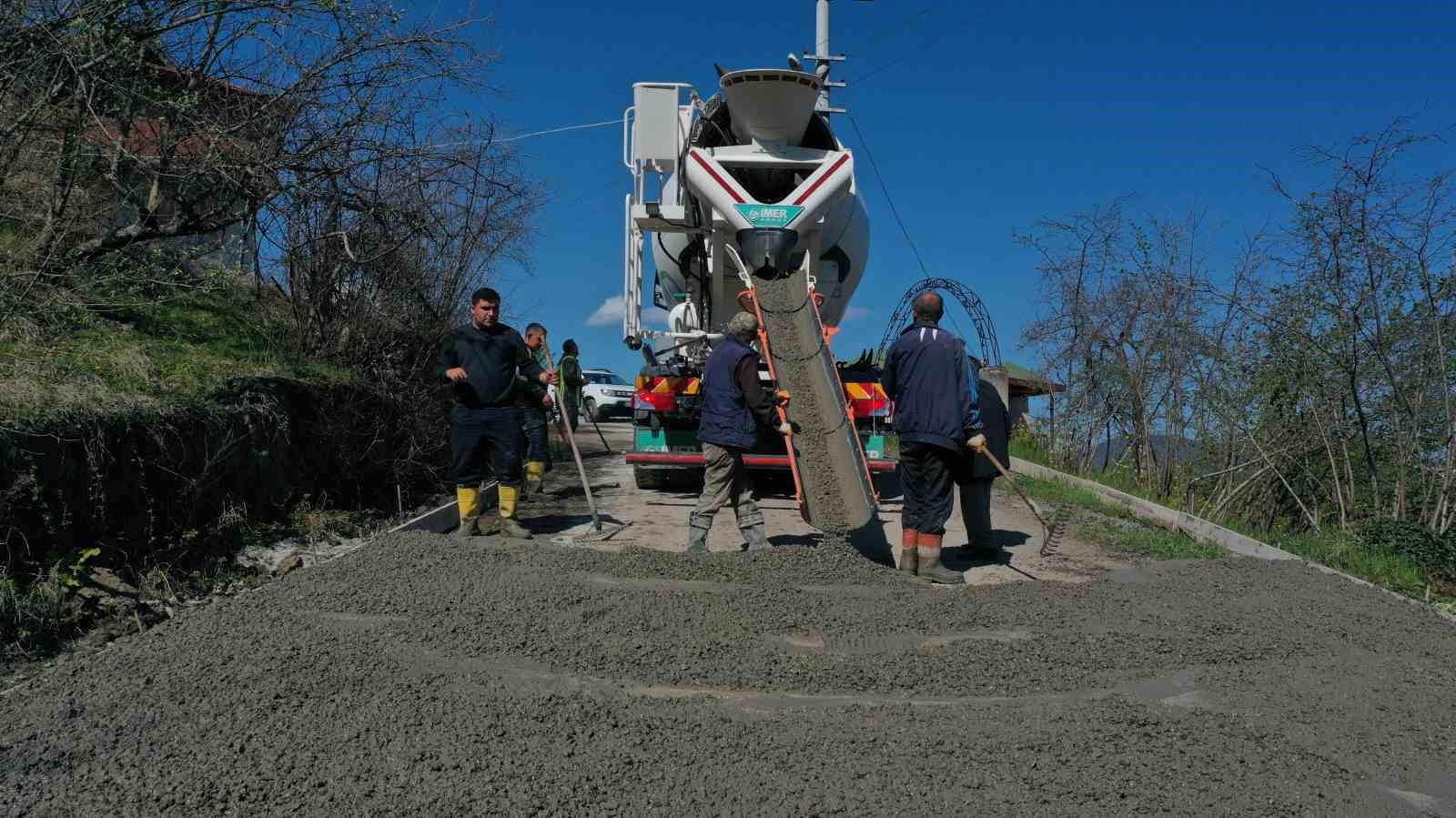 25 yıllık yol sorunu çözüme kavuşturuluyor
