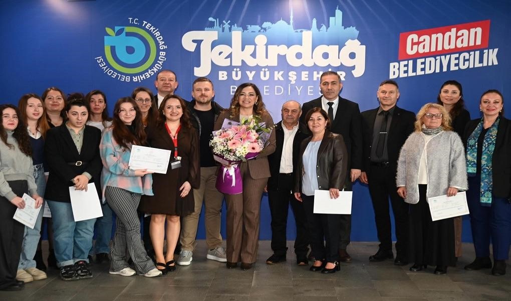 27 kursiyer Almanca A1 sertifikasını aldı
