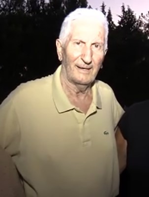 28 Şubat darbesinin baş aktörlerinden Çevik Bir oğlunun vasiliğinde gözlerden uzak yaşıyor
28 Şubat darbesinin baş aktörlerinden Çevik Bir oğlunun vasiliğinde gözlerden uzak yaşıyor