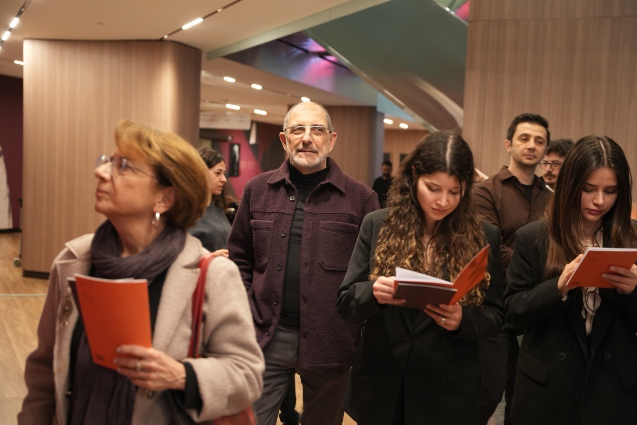 286 eserden oluşan Yılmaz Zenger koleksiyonu ziyarete açıldı
286 eserden oluşan Yılmaz Zenger koleksiyonu ziyarete açıldı