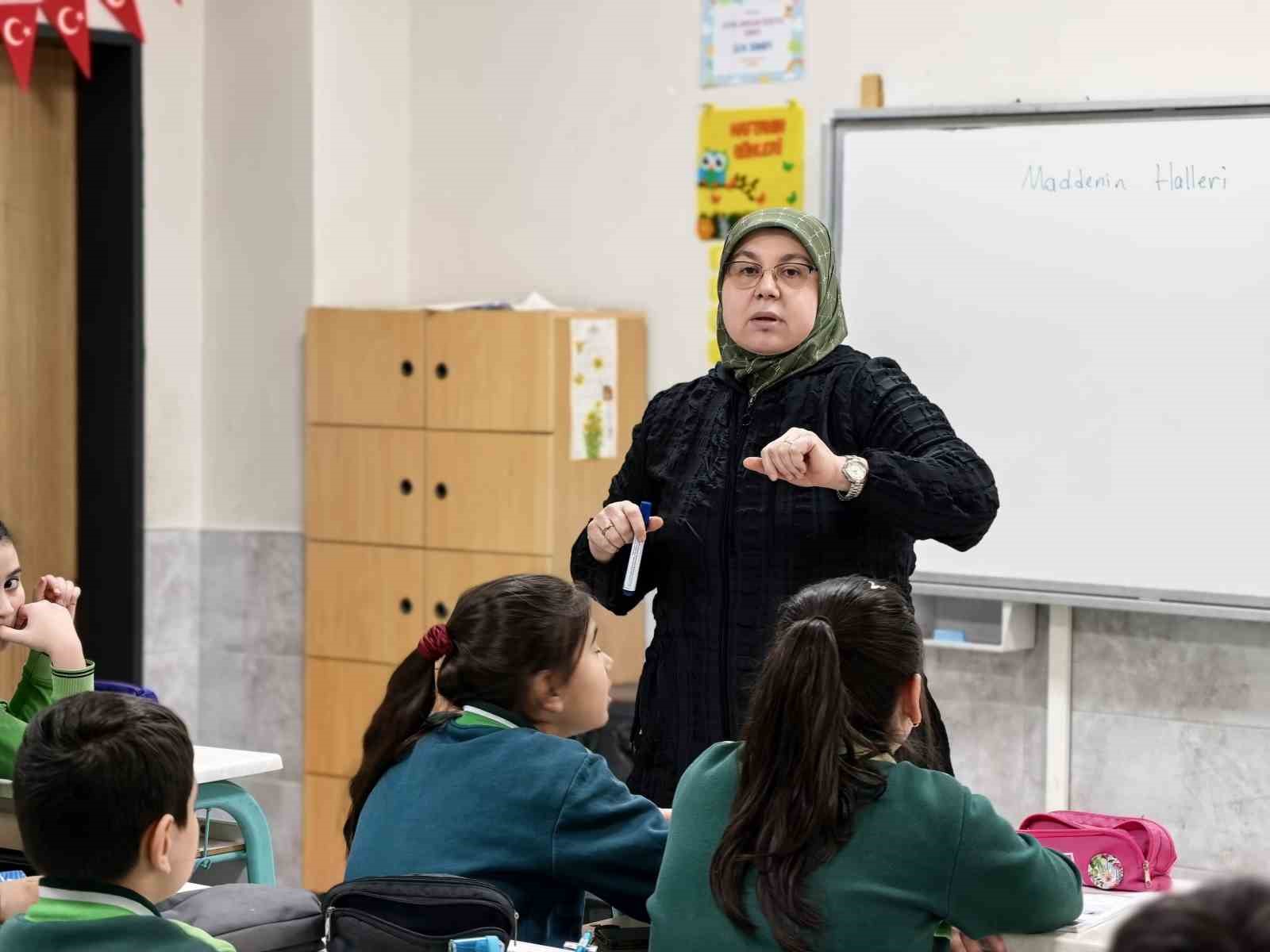 29 yıl önceki 28 Şubat dramını gözyaşları içinde anlattılar
29 yıl önceki 28 Şubat dramını gözyaşları içinde anlattılar