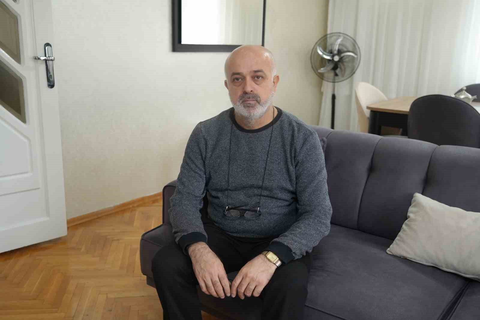 3 gün enkazda kalan aile depremi unutamıyor
