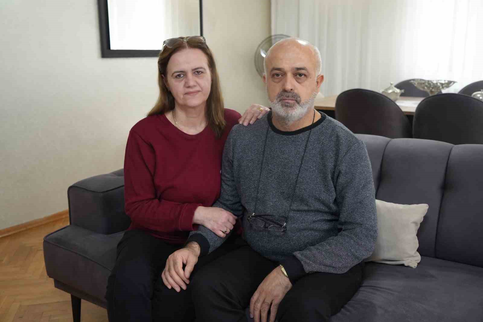 3 gün enkazda kalan aile depremi unutamıyor
