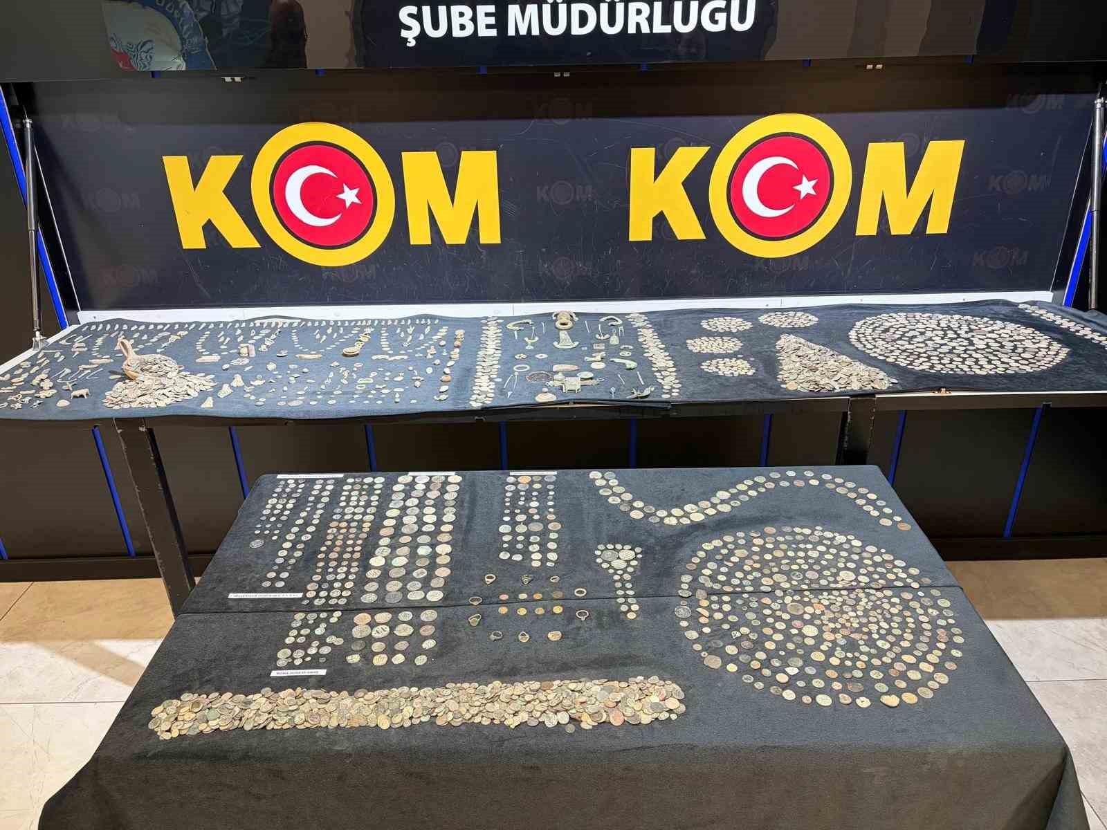 30 milyon liralık tarihi eser ele geçirildi
