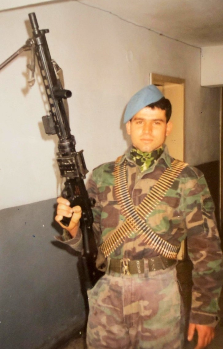 30 yıl önce şehit olan askerin silah arkadaşından şehit annesine duygulandıran ziyaret
