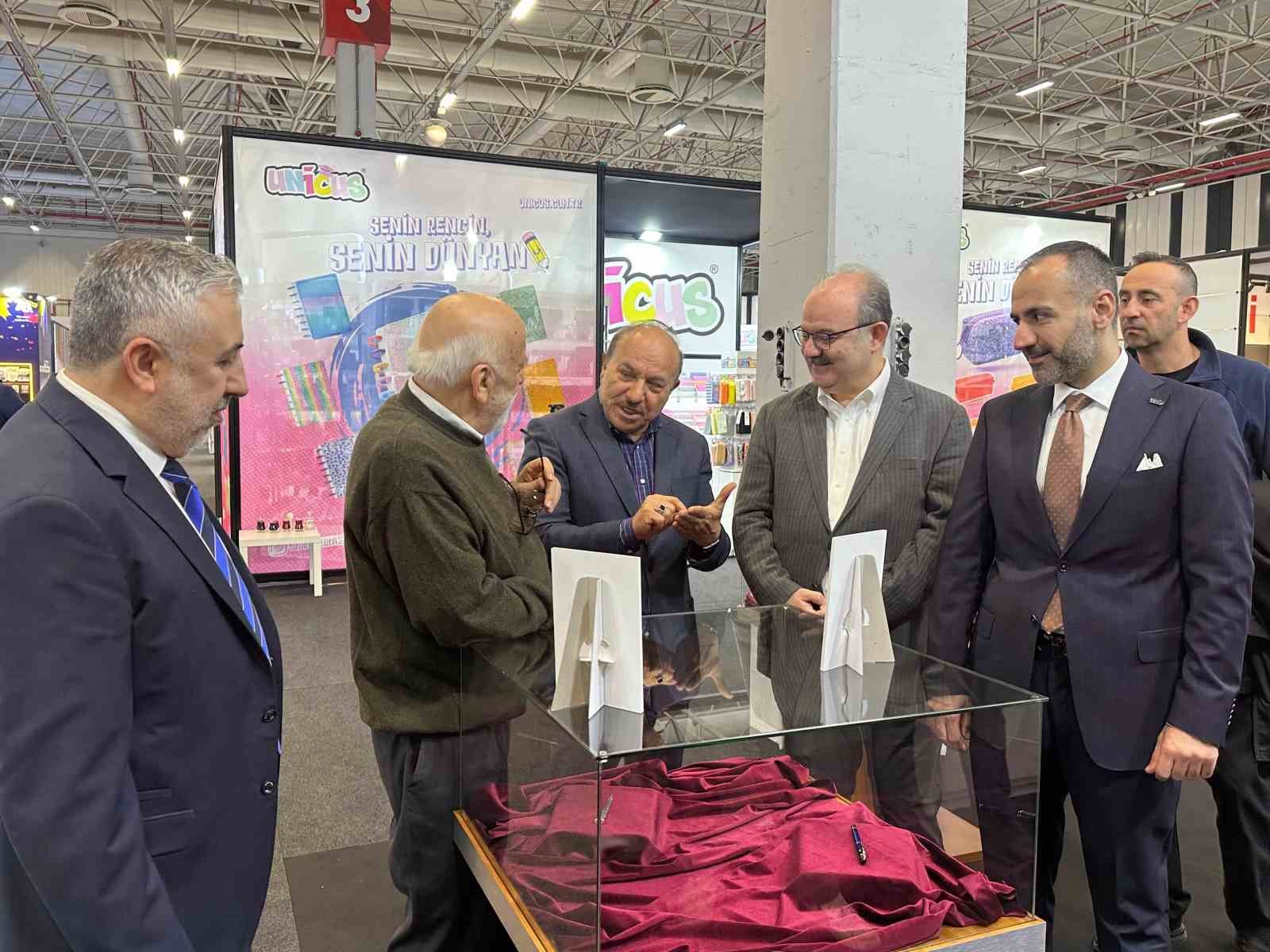 32’nci Kırtasiye Fuarı’na vatandaşlardan yoğun ilgi
