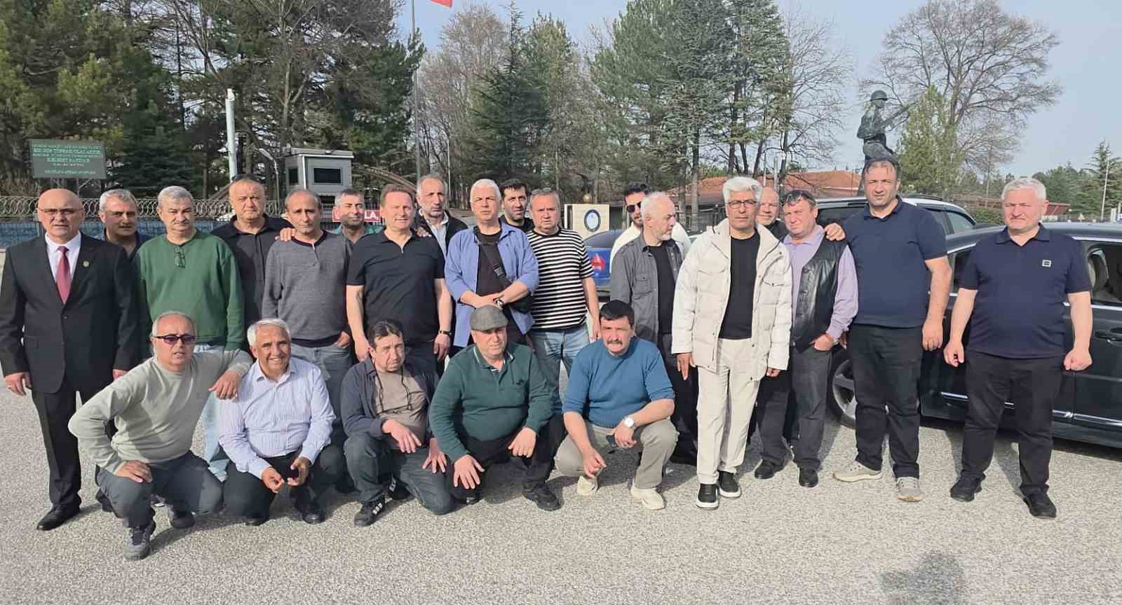 36 yıllık asker arkadaşlığı Kütahya’da yeniden canlandı
