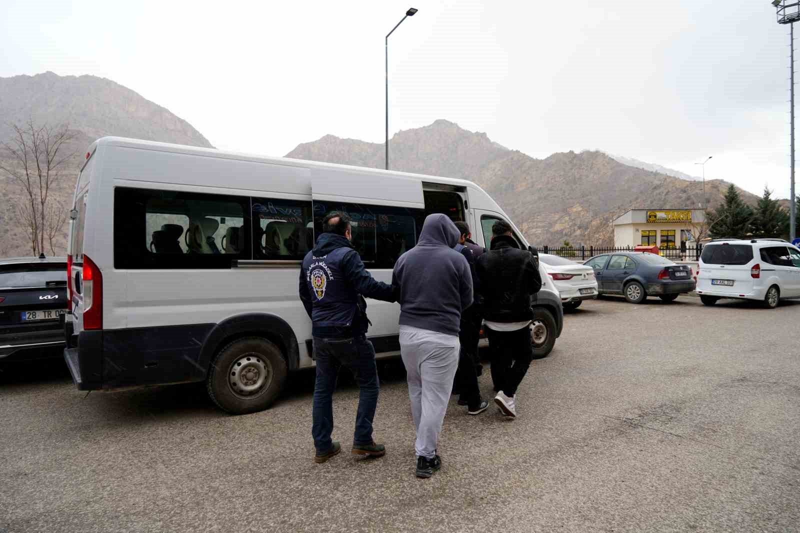 391 milyon TL’lik yasa dışı bahis ağını batan kafe ortaya çıkardı
