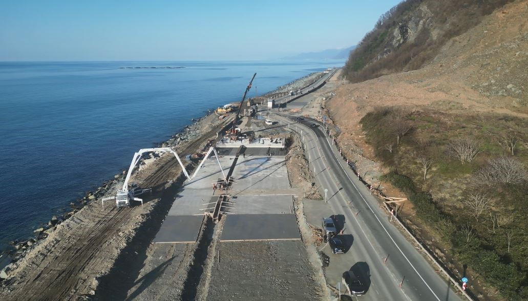 4 kişinin hayatını kaybettiği heyelan bölgesinde tünel çalışması başlatıldı
