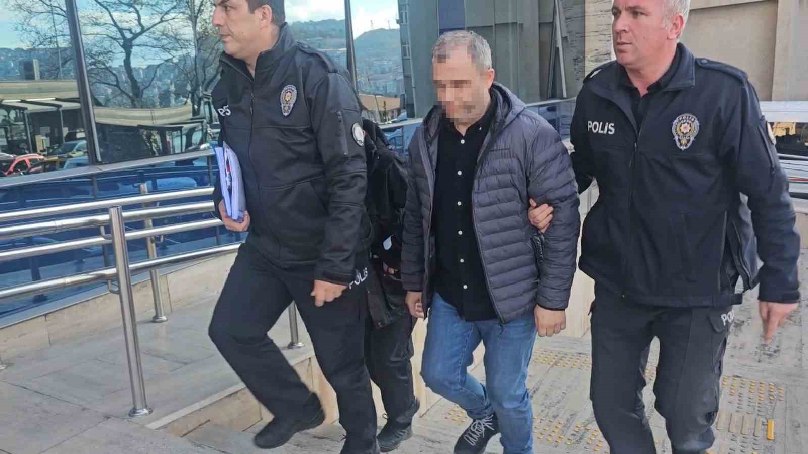 4 yaşındaki Sarp’ın su arabasının altında kaldığı kazada şoför ve şirket yetkilisi birbirlerini suçladı
