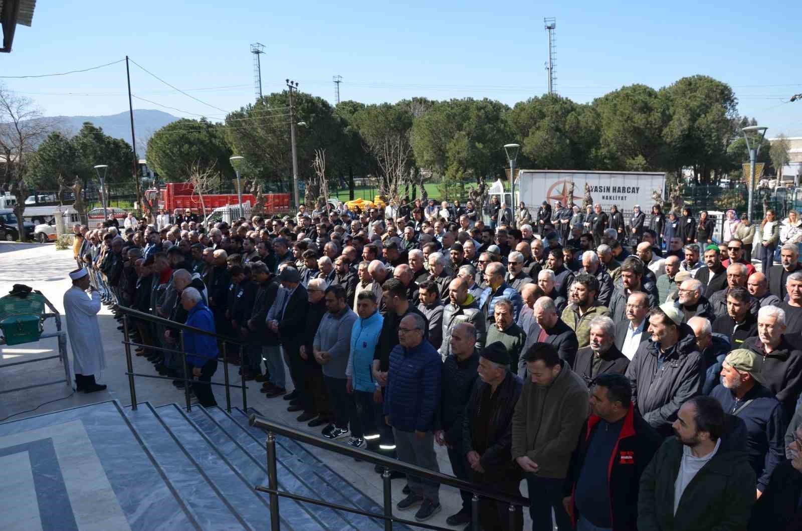 43 yıllık öğretmene hüzünlü veda
