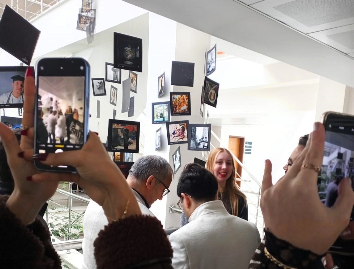 45 öğrenci fotoğraflarıyla ’Kimlik’ kavramını yorumladı
