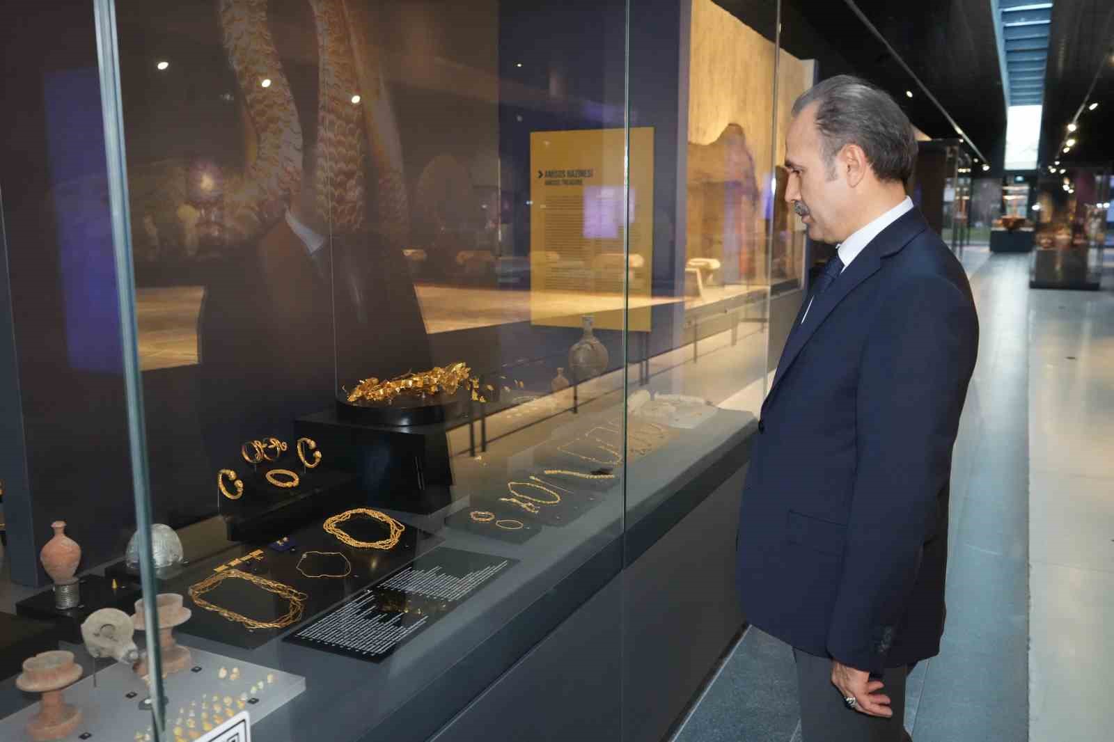 5 bin yıllık kafatası ve Amisos Hazineleri ilgi odağı oldu
