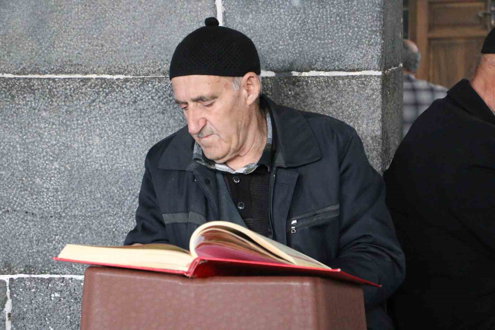 5. Harem-i Şerif’te mukabele geleneği asırlardır sürüyor
