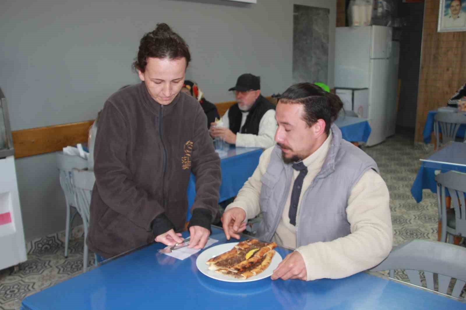 5 kadın, bir lokanta: Bu lokantanın tüm çalışanları kadın
