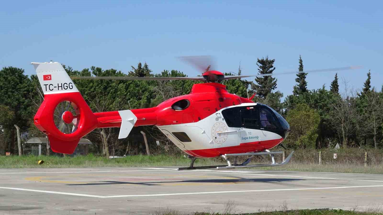 5 metre yükseklikten düşen kadının imdadına ambulans helikopter yetişti
