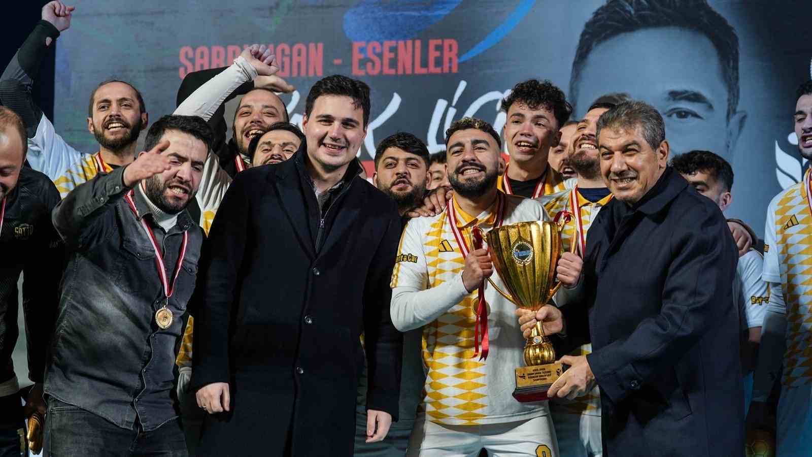 5. Sabri Ugan Esenler Sokak Ligi finalinde Fırat Aydınus düdük çaldı, Emre Tilev anlattı

