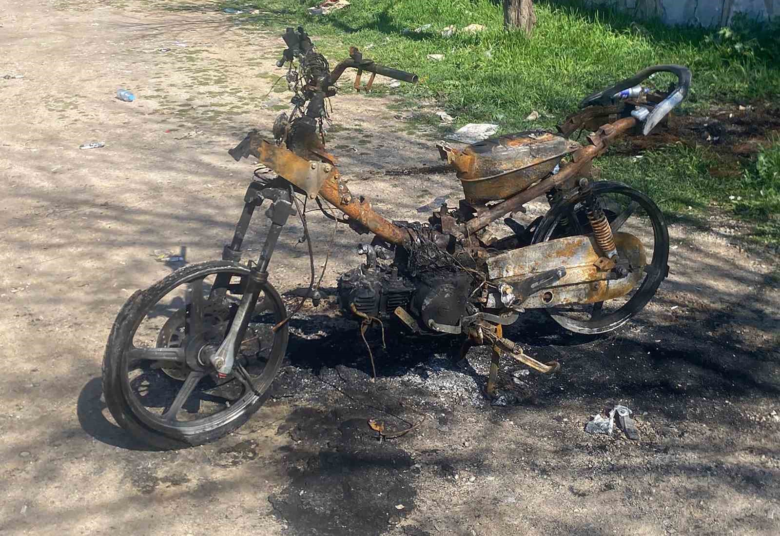 50 bin liralık motoruna 204 bin TL ceza yedi, motorunu yaktı
