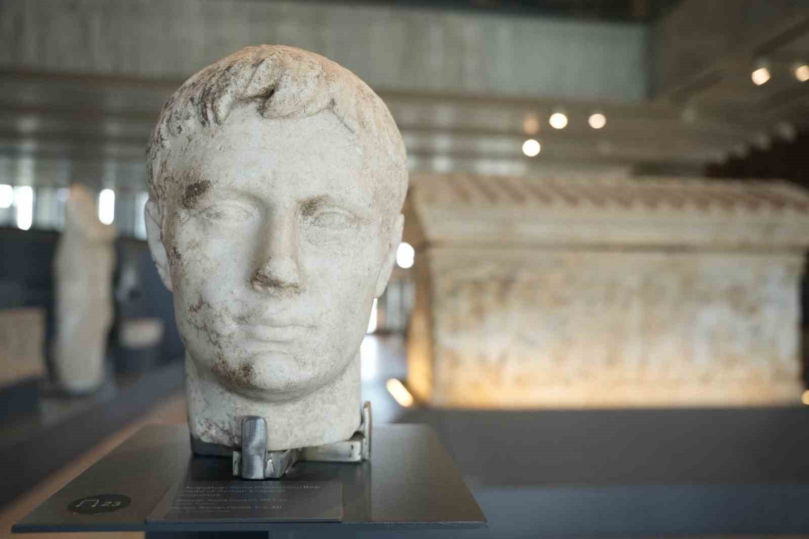 50 eser ilk kez sergileniyor: Türkiye’den 19 müze tek sergide buluştu
