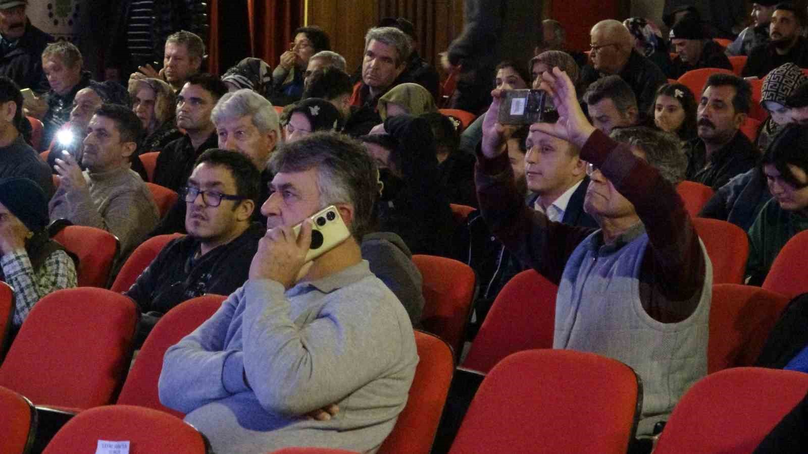 500 bin sosyal konut projesi kapsamında Mersin’de 8 bin 190 hak sahibi belirlendi
500 bin sosyal konut projesi kapsamında Mersin’de 8 bin 190 hak sahibi belirlendi