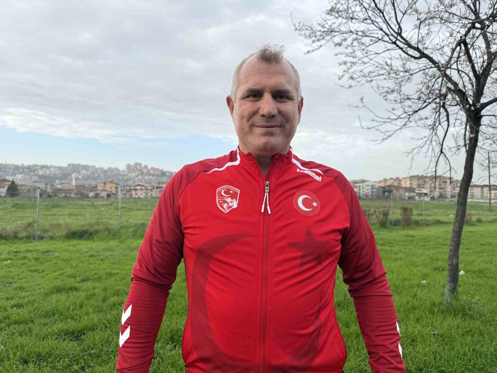 51 yaşındaki dünya şampiyonu, güreşçi koçla antrenman yaptı
51 yaşındaki dünya şampiyonu, güreşçi koçla antrenman yaptı