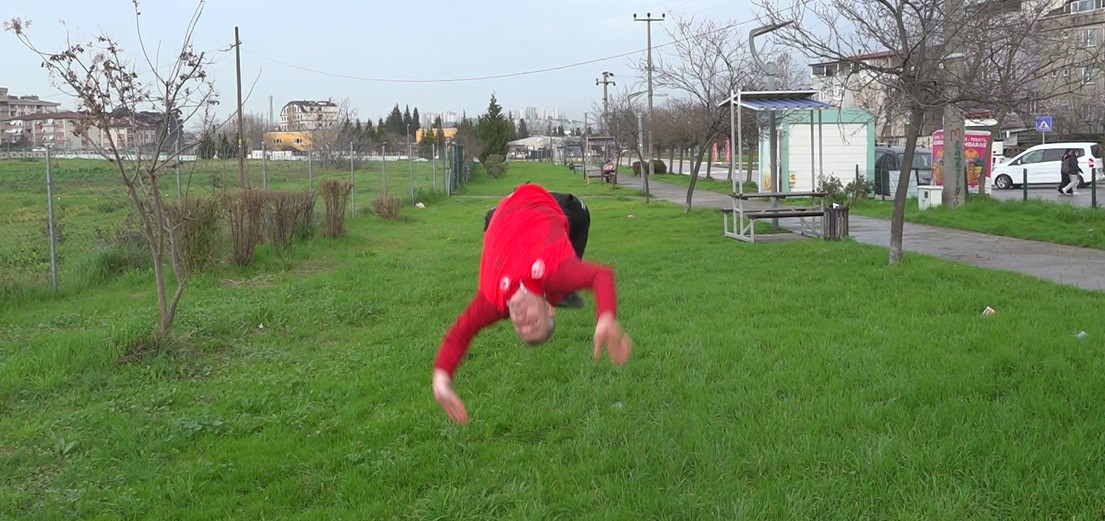 51 yaşındaki dünya şampiyonu, güreşçi koçla antrenman yaptı
51 yaşındaki dünya şampiyonu, güreşçi koçla antrenman yaptı