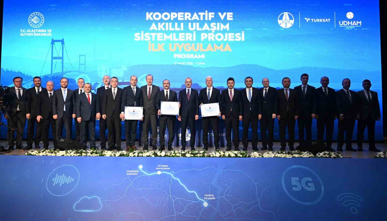 5G destekli akıllı yolda ilk test
5G destekli akıllı yolda ilk test