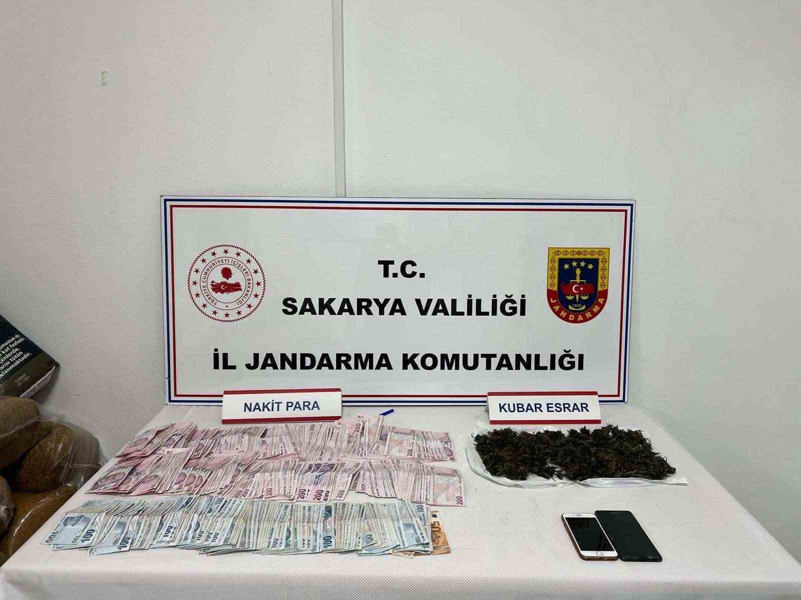 6 ilçede eş zamanlı uyuşturucu operasyonu: 9 tutuklama
