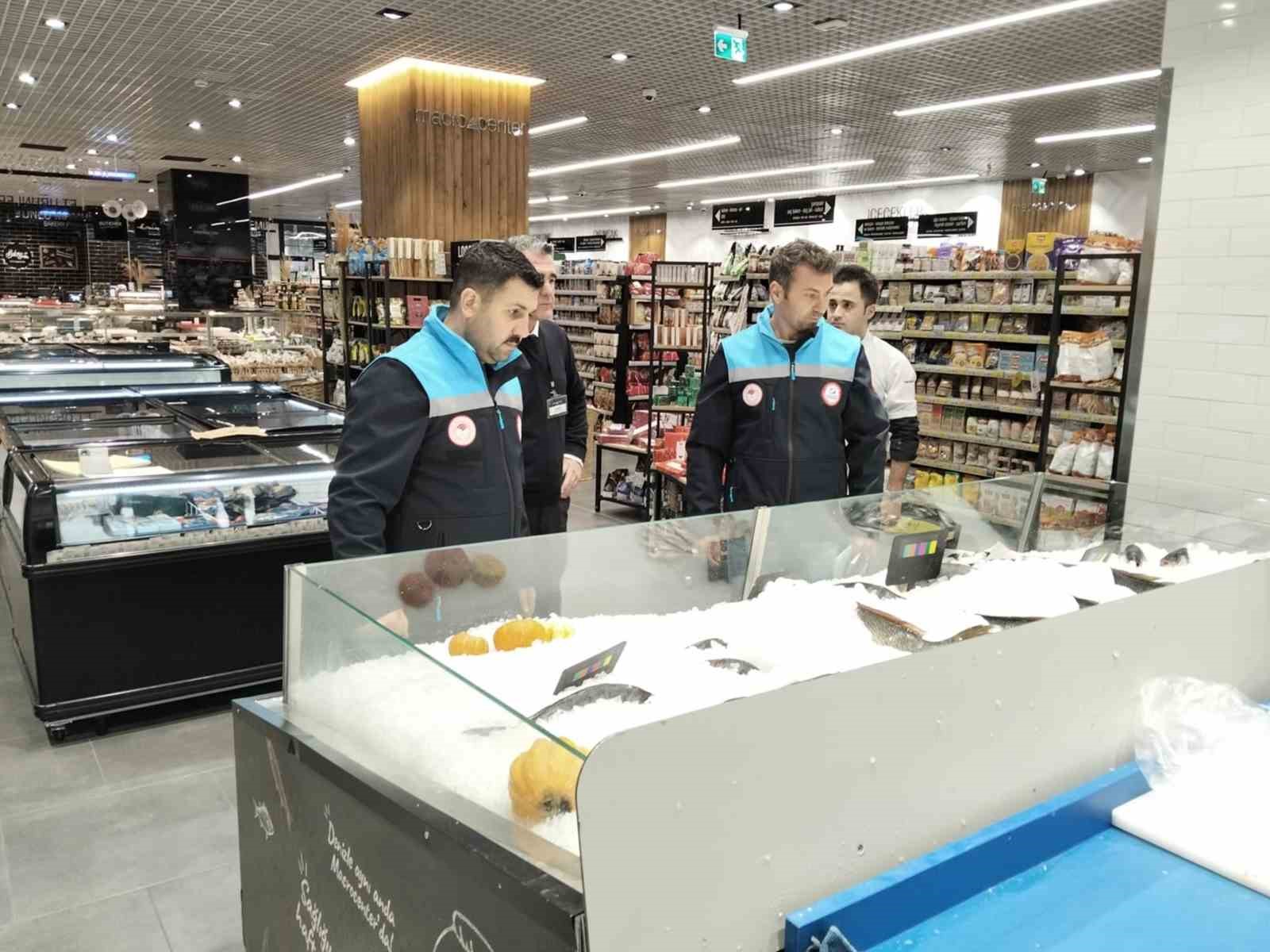 6 işletmeye 379 bin TL ceza
6 işletmeye 379 bin TL ceza