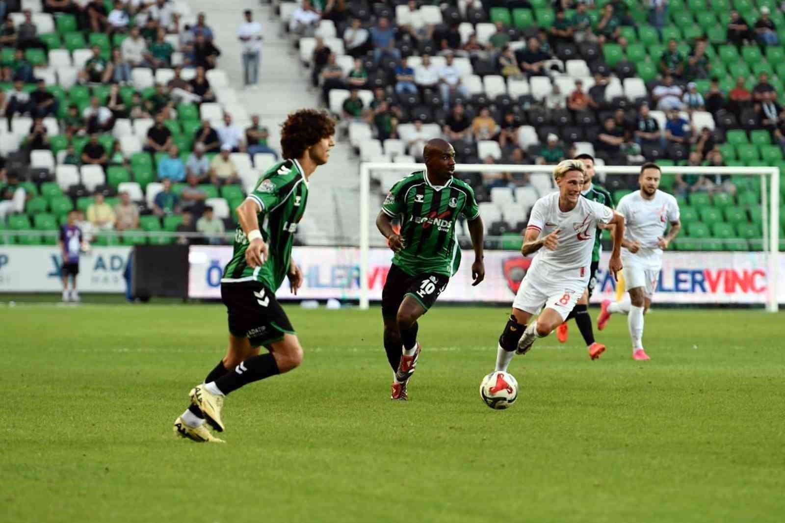 6 sezonda 16 teknik adam, 5 başkan: 15 senelik Sakaryaspor serüveni
6 sezonda 16 teknik adam, 5 başkan: 15 senelik Sakaryaspor serüveni