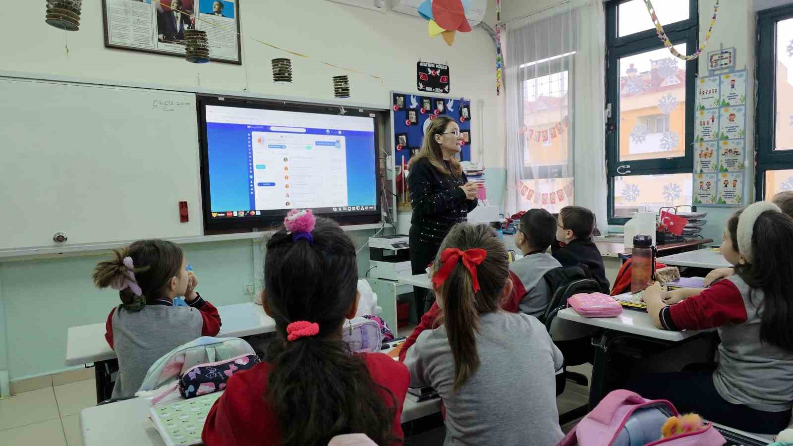 6 Şubat’ı anlatan Gülcan öğretmen: "65 saniyede hayatımız yıkıldı"
