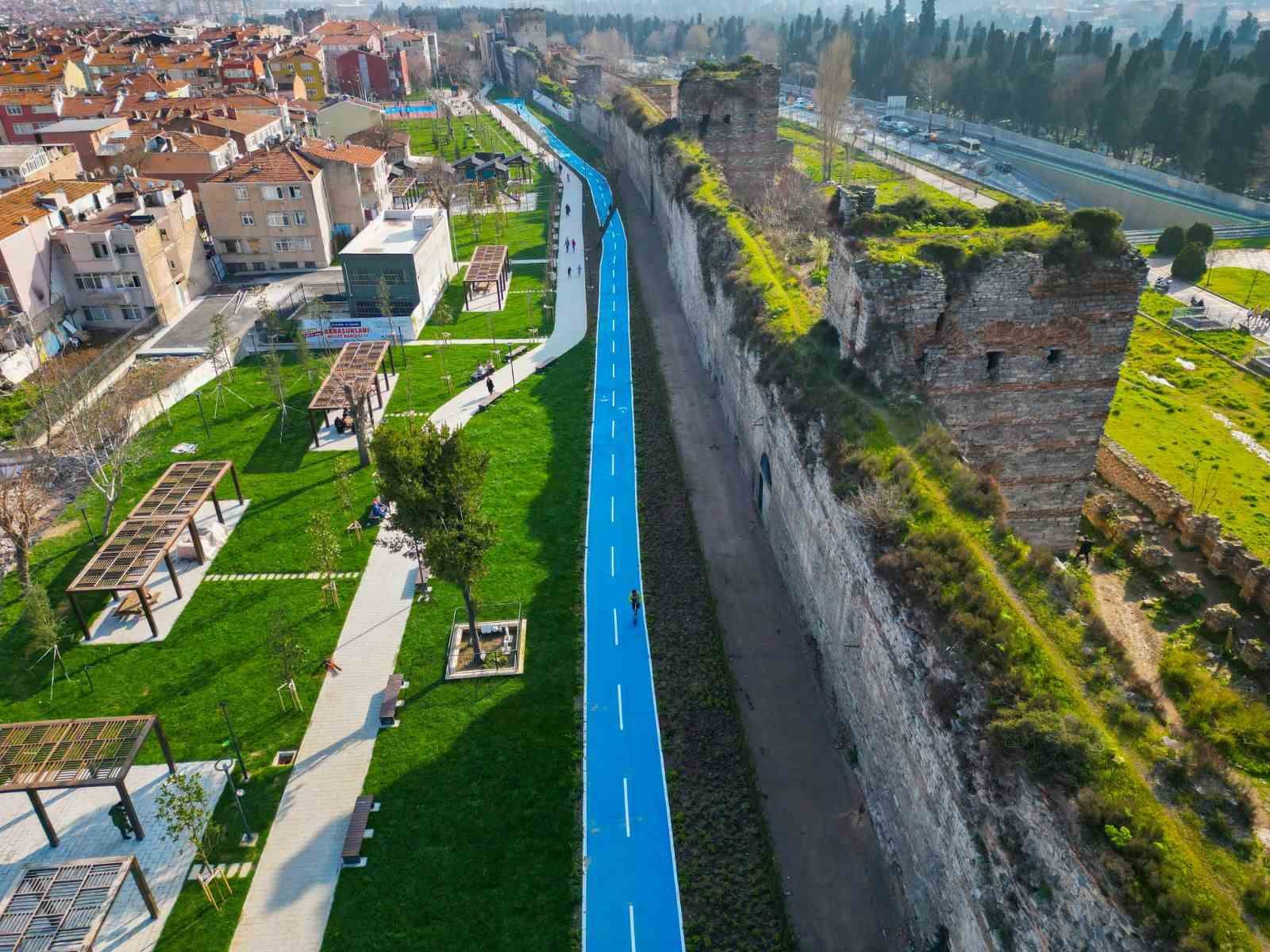 6 Şubat’ın 3. yılında Fatih’ten "Dirençli Şehir" vurgusu
