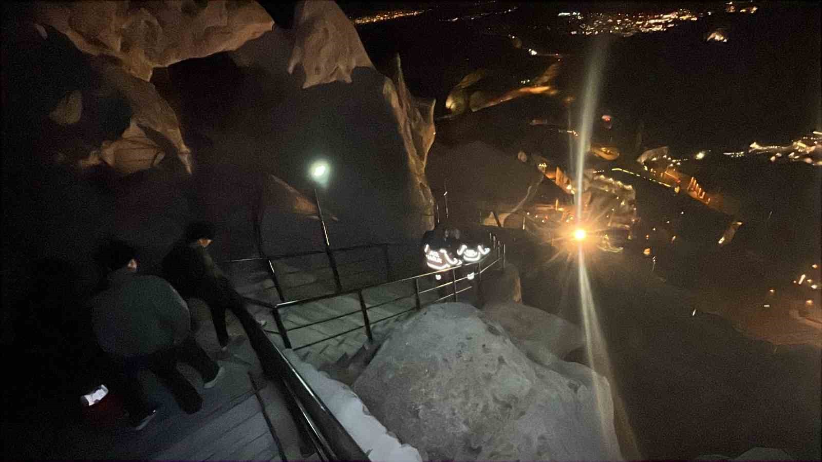 60 metrelik Uçhisar Kalesi’nde hayat kurtaran dayanışma
