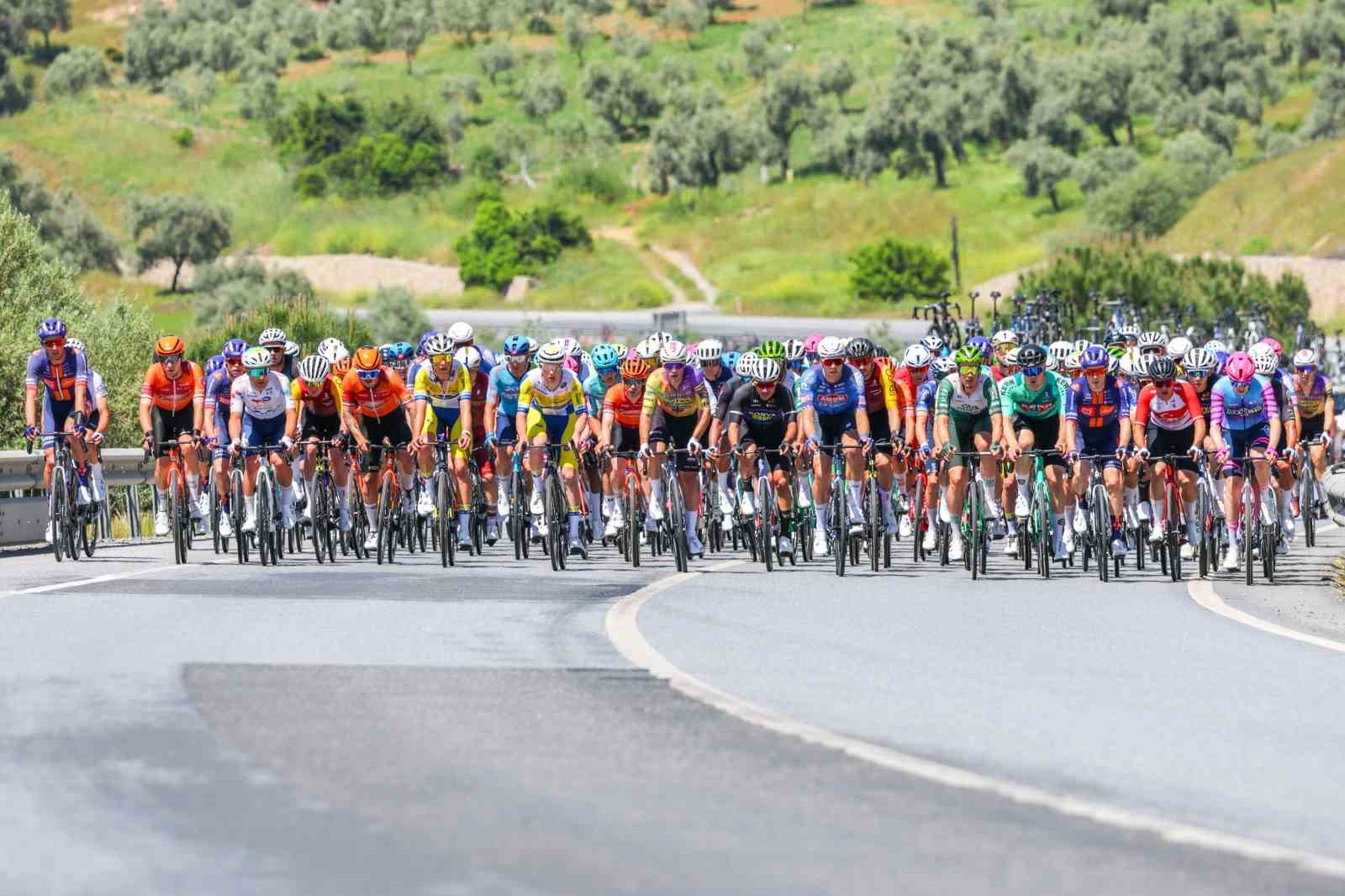 61. Cumhurbaşkanlığı Türkiye Bisiklet Turu 2. gününü Tom Crabbe kazandı
