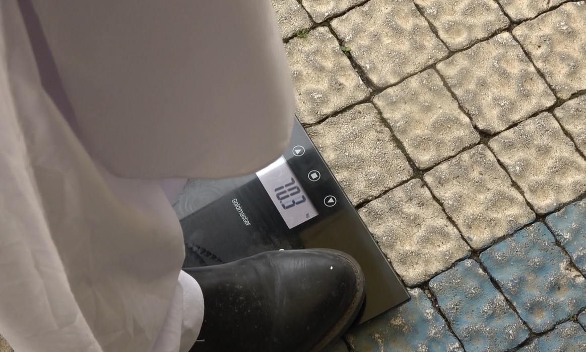 63 kilogram olarak başladığı ve 80 dakika süren  yarışma sonunda  70 kilograma çıktı
