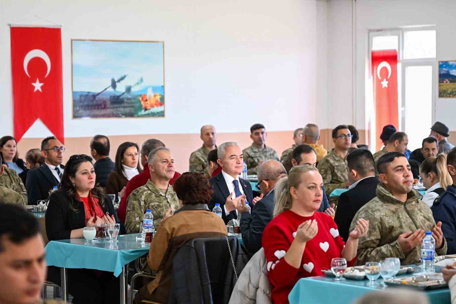 65. Mekanize Piyade Tugay Komutanlığı şehit aileleri ve gazileri ağırladı
