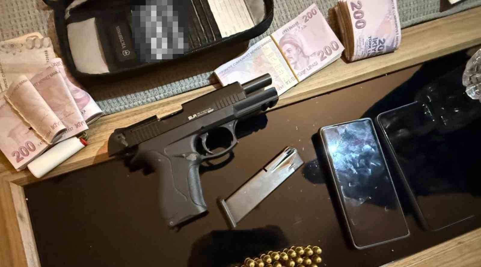 7 ilde 105 milyon liralık dolandırıcılık operasyonunun 25 zanlısı adliyeye sevk edildi
