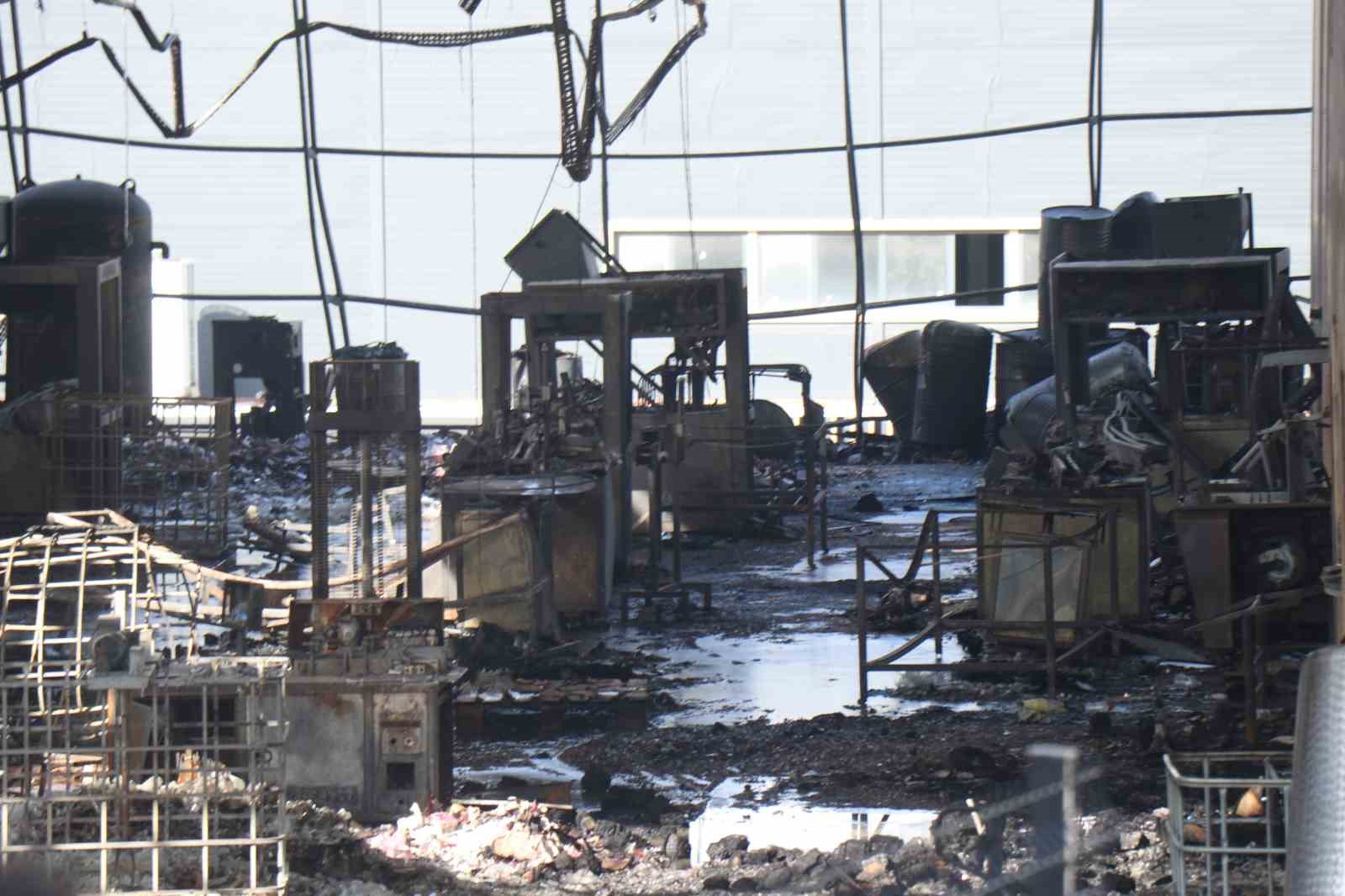 7 işçinin can verdiği yangın davasında sanık konuştu: "Bizi yurt dışına kaçıracağı iddiası hayal ürünü"
